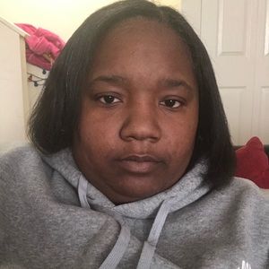 Meet your Posher, Ebony